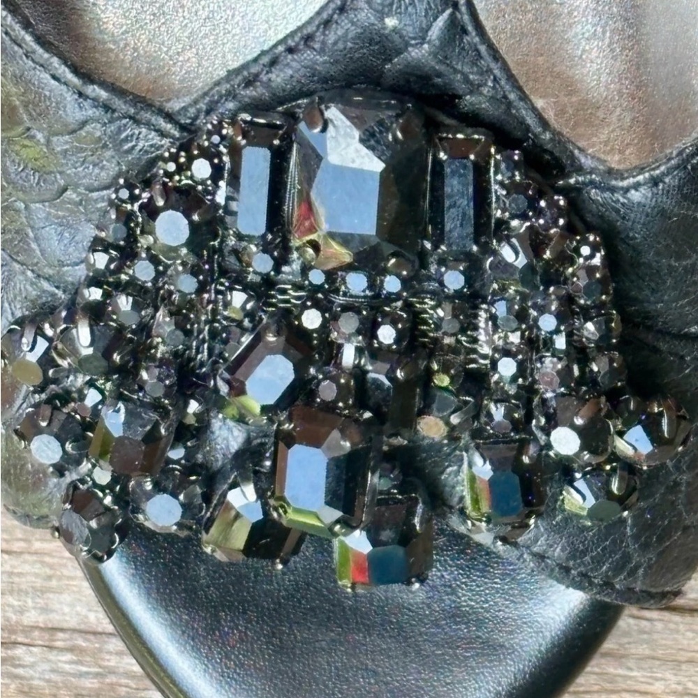 Antonio Melani Black Leather Embellished Beaded Heels Open Toe Sz 6.5M - Picture 8 of 11